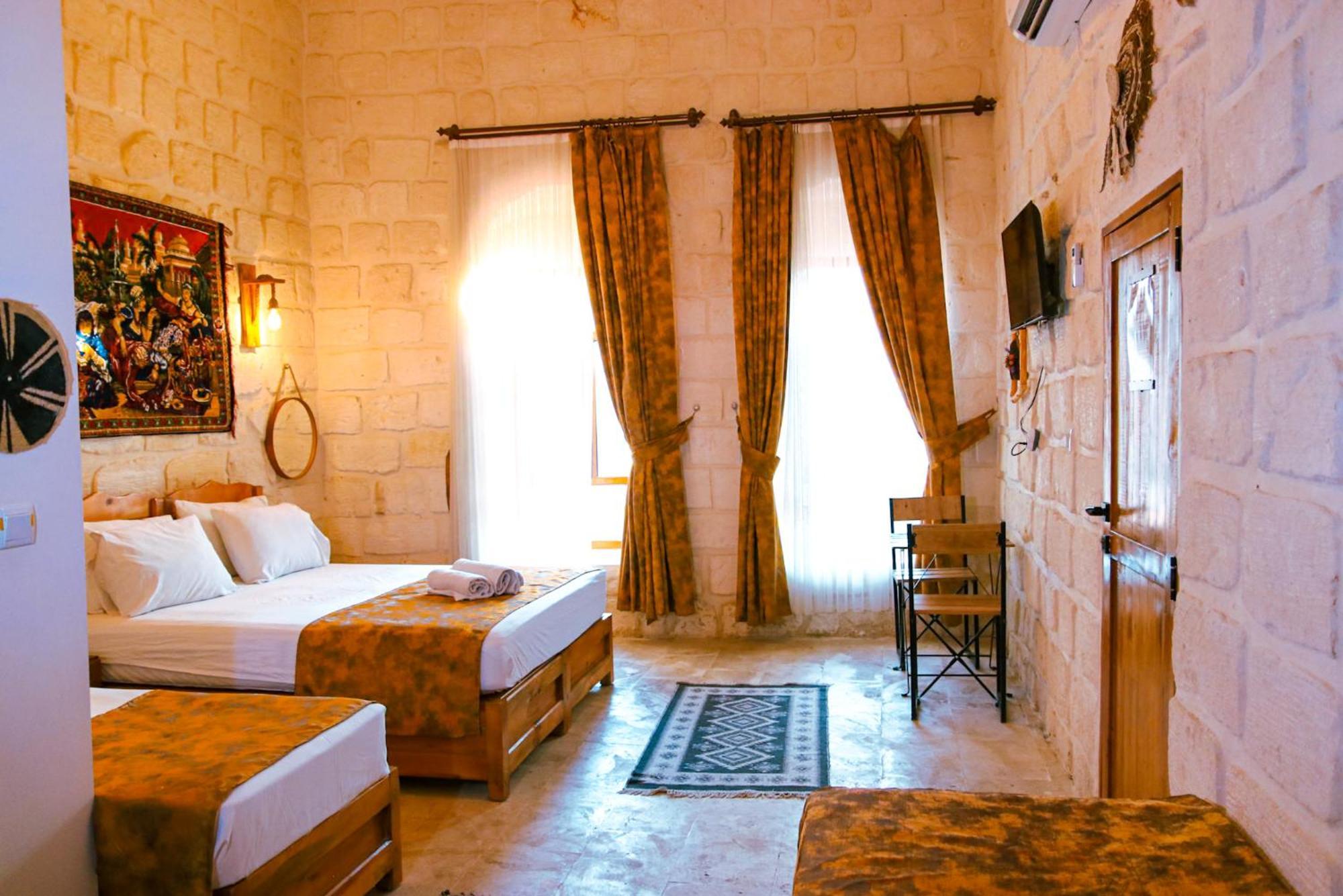 Mons Masius Hotel Teras Midyat Екстериор снимка