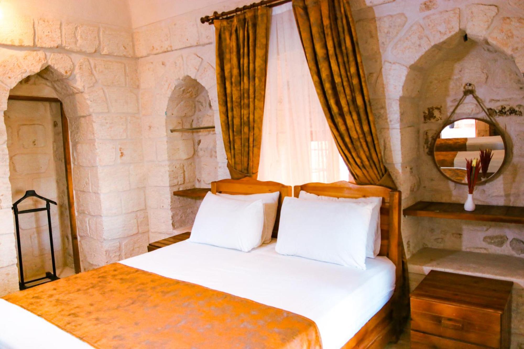 Mons Masius Hotel Teras Midyat Екстериор снимка