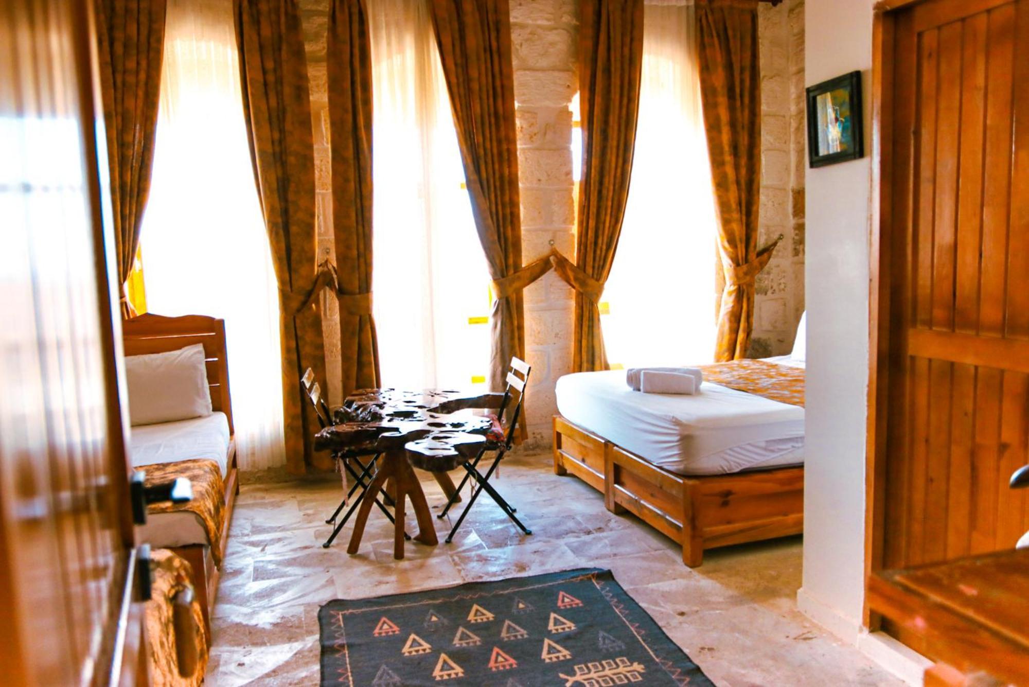 Mons Masius Hotel Teras Midyat Екстериор снимка