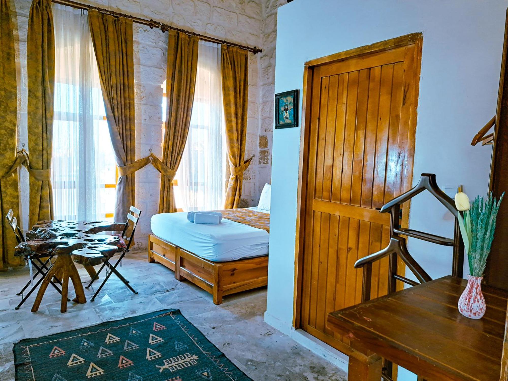 Mons Masius Hotel Teras Midyat Екстериор снимка