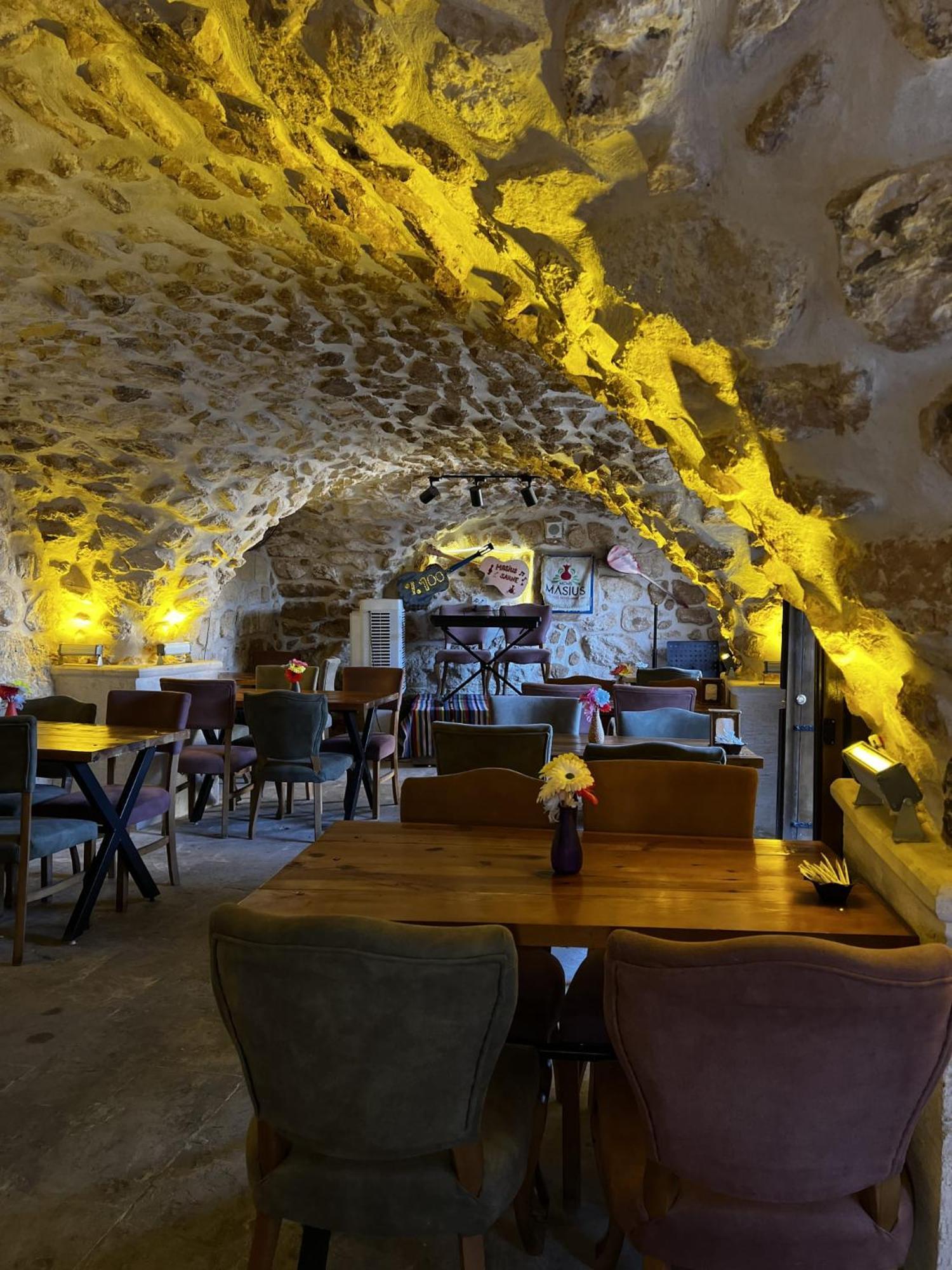 Mons Masius Hotel Teras Midyat Екстериор снимка